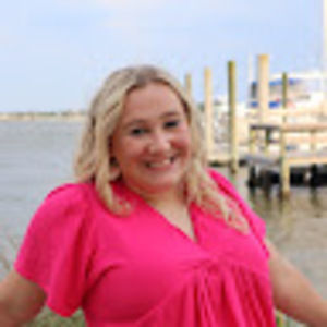 Meet your Posher, Mia